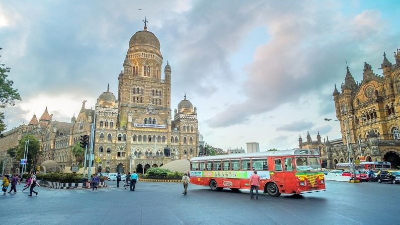 Ganesh Chaturthi 2021 : गणेशोत्सव साजरा करण्यासाठी मुंबई महापालिकेच्या महत्वपूर्ण सूचना, जाणून घ्या एका क्लिकवर Ganesh Chaturthi 2021 : गणेशोत्सव साजरा करण्यासाठी मुंबई महापालिकेच्या महत्वपूर्ण सूचना, जाणून घ्या एका क्लिकवर