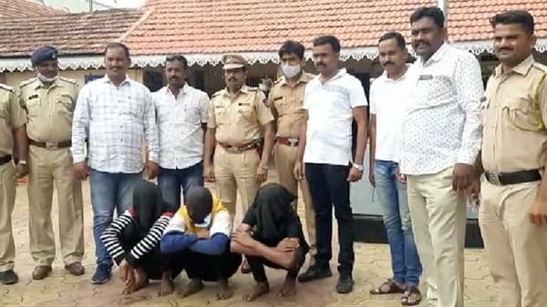 रात्रीच्या अंधारात दबा धरुन बसले, पोलिसांनी केला सिनेस्टाईल पाठलाग, 3 दरोडेखोरांच्या मुसक्या आवळल्या