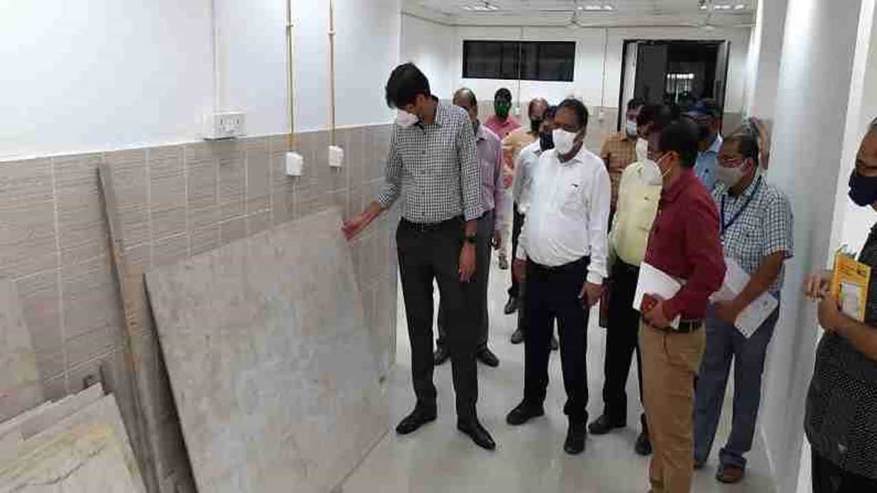 नवी मुंबई महापालिकेकडून तिसऱ्या लाटेची तयारी, ऐरोली व नेरूळ रूग्णालयांतील आयसीयू बेड्सची आयुक्तांकडून पाहणी