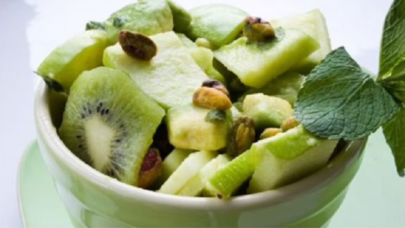 Kiwi Salad Recipe : किवीच्या सलाडची रेसिपी आणि त्याचे आरोग्यदायी फायदे काय?, वाचा!