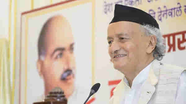 पाटील, फडणवीसांनंतर आता राज्यपाल कोश्यारीही दिल्लीत; मोदी, शहांना भेटणार?