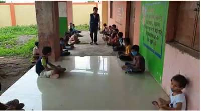 सावखेड्याच्या जिल्हा परिषद शाळेची जळगावात चर्चा, ओट्यावर शाळा उपक्रमाद्वारे शिक्षणाची गाडी सुसाट