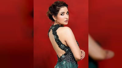 गोठ्यात आसरा मिळालेल्या रूपालीला पहाटे 3 वाजता उठून अंघोळ करावी लागायची! वाचा ‘आई कुठे काय करते’च्या संजनाबाद्द्ल...  