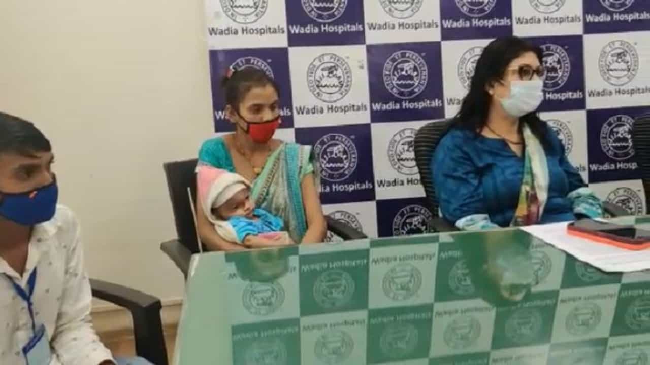 तब्बल आठ तास बाळाच्या मेंदूवर शस्त्रक्रिया, वाडिया रुग्णालयाच्या डॉक्टरांमुळे चार महिन्याच्या बाळाला नवजीवन
