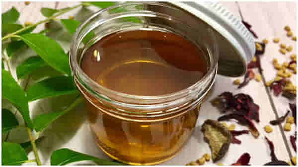 Rosemary Oil Benefits : केस आणि त्वचेसाठी रोझमेरी तेल अत्यंत फायदेशीर!