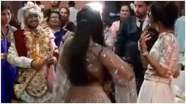 Video | वरात घेऊन येताच मेहुण्यांनी दिलं हे सरप्राईज, नवरदेवही झाला खूश, व्हिडीओ एकदा पाहाच