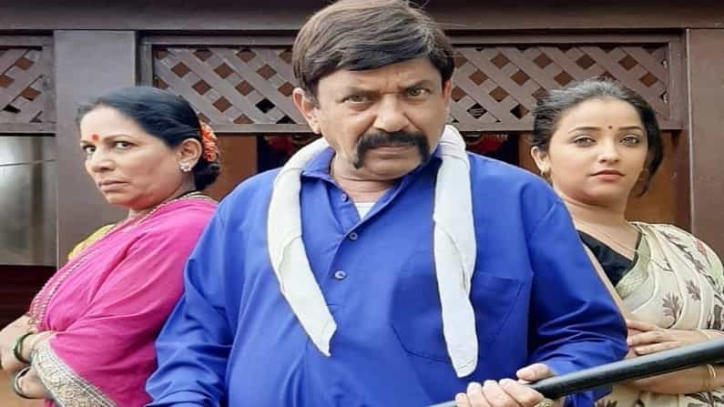 झी मराठीवरील 'रात्रीस खेळ चाले' (Ratris Khel Chale 3) या लोकप्रिय मालिकेने प्रेक्षकांना चांगलेच खिळवून ठेवले आहे. पहिल्या दोन भागांना चाहत्यांकडून कमालीची लोकप्रियता मिळाली होती. मात्र तिसरा सिझन सुरु झाला आणि अल्पावधीत कोरोनामुळे ब्रेक लागला.