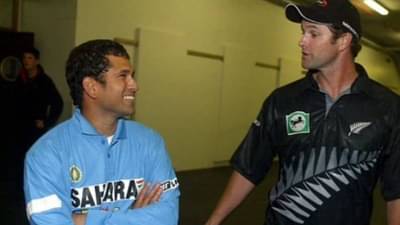 न्यूझीलंडच्या माजी दिग्गज खेळाडूला पॅरालीसीसचा अटॅक, ऑस्ट्रेलियातील रुग्णालयात भरती