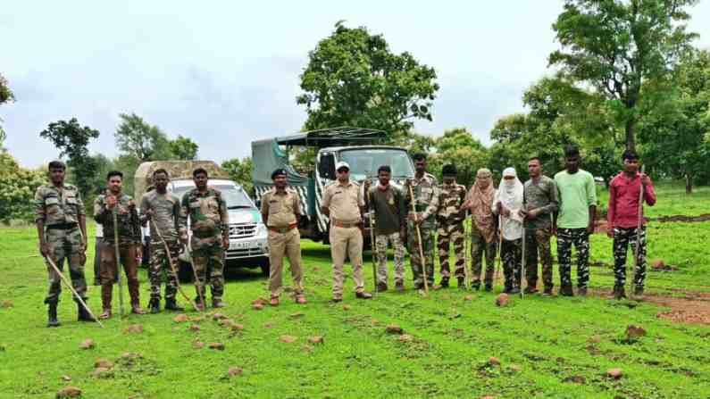 ज्ञानगंगा अभयारण्यात हवेत 3 फायर; 40 ते 45 मेंढपाळांचा वन कर्मचाऱ्यांवर हल्ला