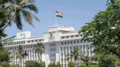 अनाथांच्या व्याख्येत बदल, नोकरी, शिक्षणामध्ये 1 टक्का आरक्षण कसे लागू होणार ?