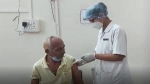 पालघरमध्ये लसीकरणाचा नवा विक्रम; एकाच दिवशी होणार एक लाख नागरिकांचं लसीकरण