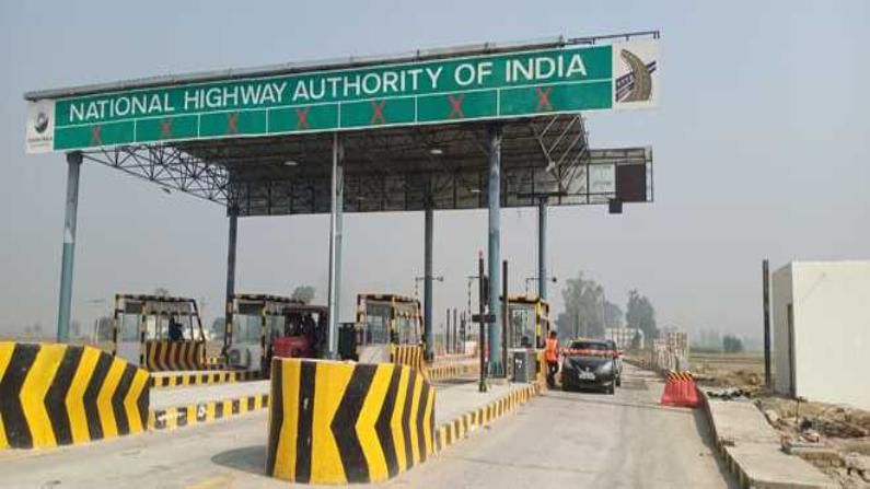 Nitin Gadkari announce Toll Tracking GPS system will launch soon