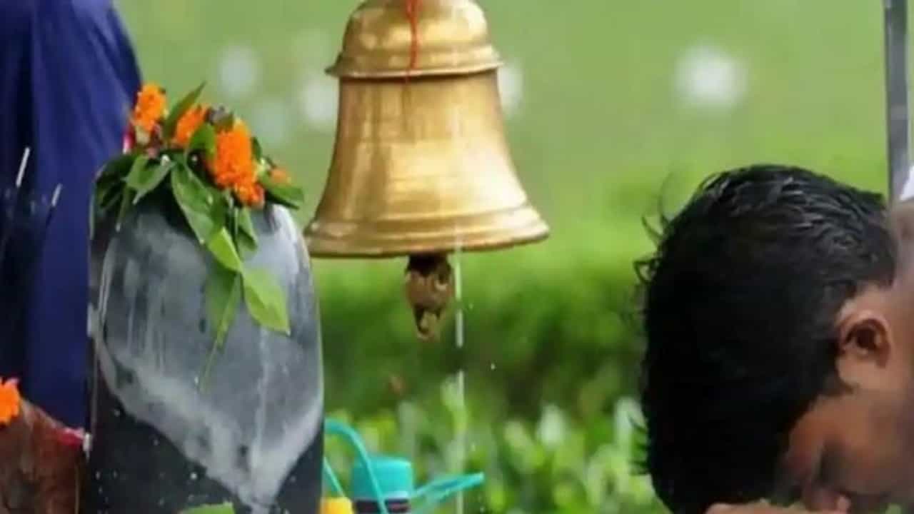 Nag Panchami 2021 : आजच्या दिवशी नाग देवतेचे पूजन केल्यानंतर हे 4 पदार्थ नक्की खा