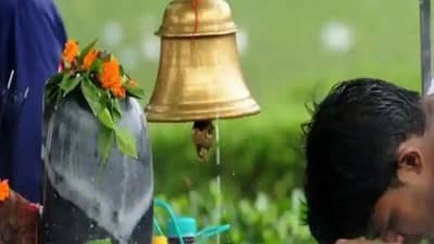 Nag Panchami 2021 : आजच्या दिवशी नाग देवतेचे पूजन केल्यानंतर हे 4 पदार्थ नक्की खा