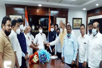 नवी मुंबई विमानतळाला दि. बा. पाटलांच्या नावासाठी कृती समितीने गाठली दिल्ली