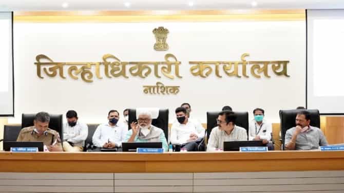 कोरोनाच्या तिसऱ्या लाटेसाठी पूर्वतयारी सुरुच ठेवावी; पालकमंत्री भुजबळांच्या सूचना