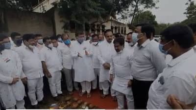 तुम्ही नारळ फोडत राहा, उमेदवारी मला मिळो, विशाल पाटील आणि पृथ्वीराज पाटलांमध्ये मिश्कील टोलेबाजी