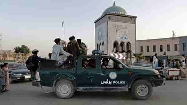 Afghanistan Crisis : नवा राष्ट्रपती थेट देशाचं नाव बदलण्याची चिन्हं, अफगाणिस्तानात आतापर्यंत काय काय घडलं?