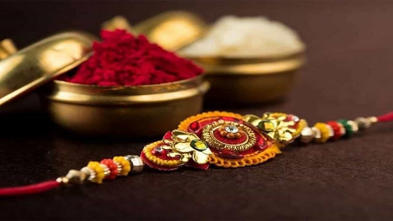 Raksha Bandhan 2021 : रक्षाबंधनच्या दिवशी या देवांना बांधा राखी, पूर्ण होतील सर्व इच्छा