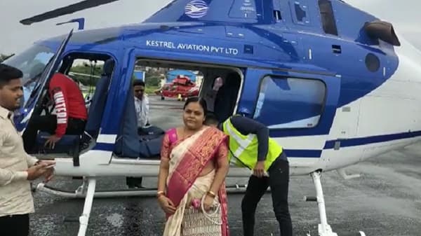 थोर तुझे उपकार, घरकाम करुन वाढवलं, मुलाने पांग फेडलं, 50 व्या वाढदिवशी आईला अनोखं गिफ्ट