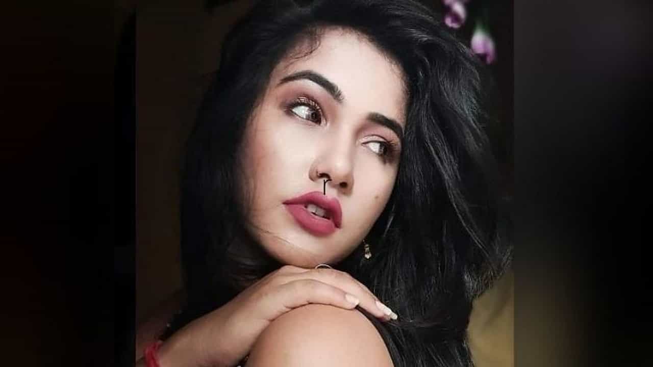 Trisha Kar Madhu | भोजपुरी अभिनेत्री त्रिशाकर मधुचा खासगी व्हिडीओ व्हायरल, MMS डिलीट करण्याची प्रार्थना