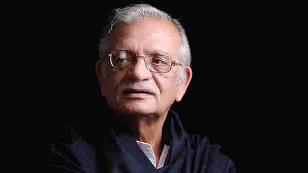 Happy Birthday Gulzar | मखमली शब्दांनी गीत रचणारे गीतकार गुलजार, गीतलेखनाआधी करायचे ‘हे’ काम