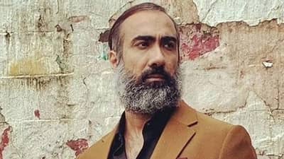 Happy Birthday Ranvir Shorey | व्हीजे म्हणून करिअरची सुरुवात, आता चित्रपटांमधून दमदार भूमिका साकारतोय रणवीर शौरी