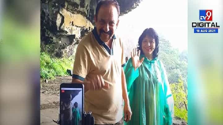 Anna Naik : अण्णा नाईक अर्थात माधव अभ्यंकरांची आंबोली घाटात सपत्निक भटकंती Anna Naik : अण्णा नाईक अर्थात माधव अभ्यंकरांची आंबोली घाटात सपत्निक भटकंती