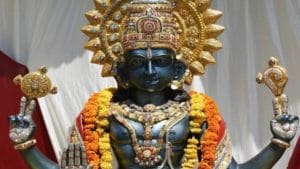 Lord Vishnu Puja Tips | श्री नारायणाची कृपा हवी असेल तर गुरुवारी हे महाउपाय करा, आयुष्यात सुख-समृद्धी लाभेल