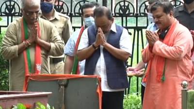 Narayan Rane Live : केंद्रीय मंत्री नारायण राणेंकडून बाळासाहेब ठाकरे यांच्या स्मृतींना अभिवादन