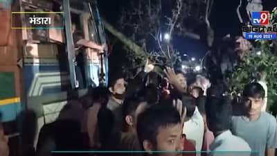 VIDEO | धावत्या ट्रकवर महाकाय झाड कोसळलं, केबिनच्या काचेतून फांद्या आत शिरल्या, पण...