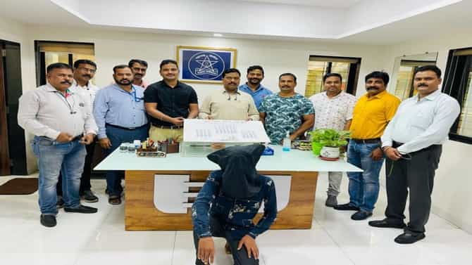 बनावट नावे, बोगस ओटीपी, नेरुळमध्ये कोविशील्ड लसीचा काळाबाजार, 60 हजारांच्या व्हाईल्स जप्त