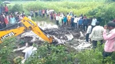 BREAKING - समृद्धी महामार्गावर भीषण अपघात, 13 जणांचा मृत्यू