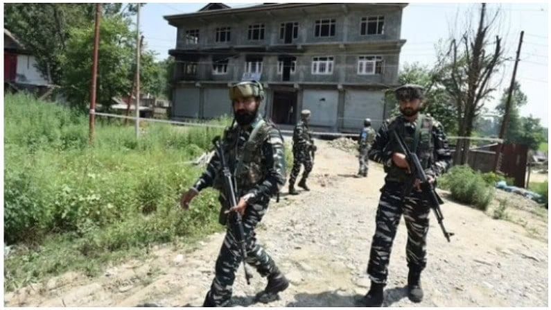 Jammu Kashmir: पुलवामाच्या त्रालमध्ये जैश-ए-मोहम्मदच्या तीन अतिरेक्यांना कंठस्नान; सर्च ऑपरेशन सुरू