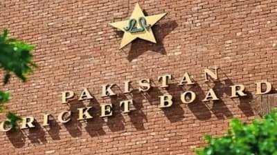 तालिबानच्या अफगाणिस्तानवरील ताब्यामुळे पाकिस्तान क्रिकेटवर संकट, PCB च्या अडचणीत वाढ