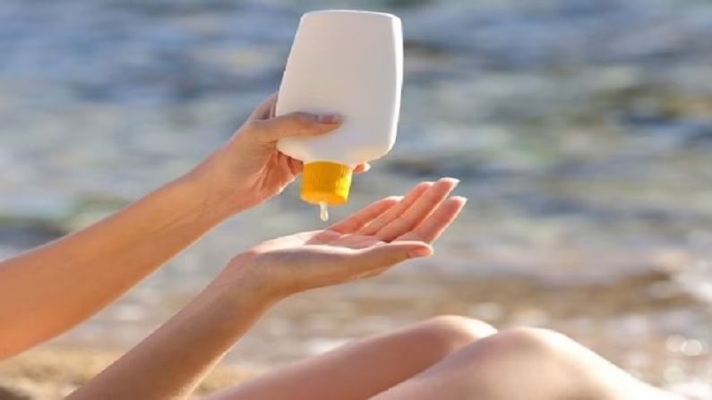 निरोगी त्वचेसाठी सनस्क्रीनचा वापर अत्यंत महत्त्वाचा आहे. हे अतिनील किरणांमुळे होणाऱ्या नुकसानापासून त्वचेचे रक्षण करण्यास मदत करते. स्किनकेअर रूटीनमध्ये चांगल्या सनस्क्रीनचा समावेश असणे आवश्यक आहे.