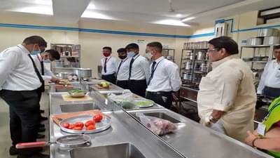 ITI च्या विद्यार्थ्यांना पंचतारांकीत हॉटेलमध्ये संधी; नामांकित संस्थाशी सामंजस्य करार, नवाब मलिक यांची माहिती