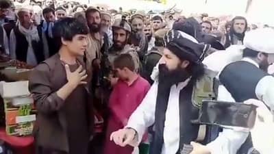 अमेरिकेने मोस्ट वॉन्टेड घोषित केलेल्या दहशतवाद्याचं काबुलच्या रस्त्यावर जोरदार स्वागत, वाचा लोक काय म्हणताय?