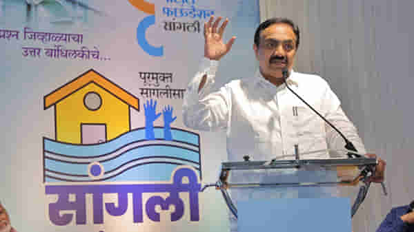 आपण निसर्गाशी खेळ केला म्हणूनच बिबट्या, मगरींचा शहरात संचार; जयंत पाटलांनी दिला सावधानतेचा इशारा
