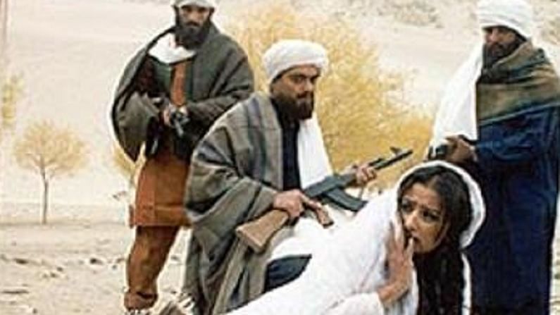 Escape from Taliban - हा चित्रपट 2003 साली आला आणि मनीषा कोईराला एका महत्वाच्या भूमिकेत दिसली. तुम्ही हे नावावरून समजू शकता की यात तालिबान आणि अफगाणिस्तानची कथा दाखवली आहे.