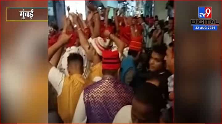 Mumbai | मुंबईच्या वर्सोवा गावात नारळी पौर्णिमेची मोठी धामधूम Mumbai | मुंबईच्या वर्सोवा गावात नारळी पौर्णिमेची मोठी धामधूम