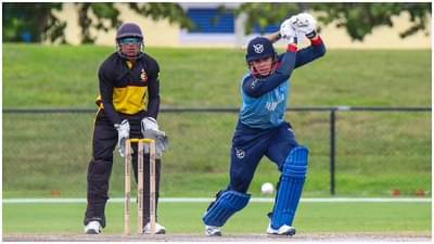 26 वर्षीय कर्णधाराने ठोकले 6 षटकार, 11 चेंडूत 56 धावा, 157 धावांनी संघाला मिळवून दिला विजय