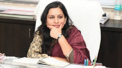 IAS Transfer: चार दिवसात निधी चौधरींची दुसऱ्यांदा बदली; आता मुंबई उपनगरच्या जिल्हाधिकारीपदी नियुक्ती