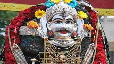 शनीपीडा रोखण्यासाठी करा हे उपाय, सर्व संकटे होतील दूर