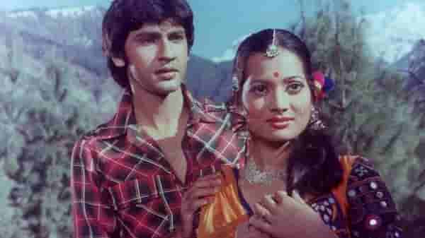 Birthday Special : पहिल्याच चित्रपटाद्वारे स्टारडम, कुमार गौरवसोबतच्या अफेअरच्या चर्चेनं झालं करिअर उद्ध्वस्त, वाचा अभिनेत्री विजयता पंडितचा फिल्मी प्रवास