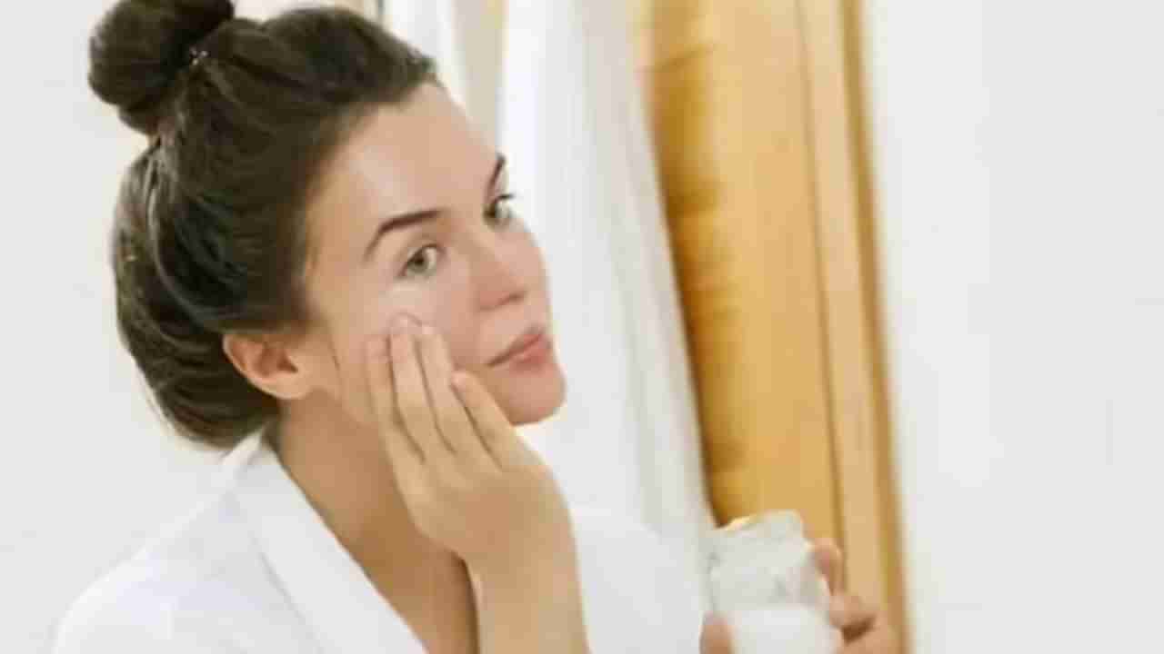 Skin Care Tips : आपली त्वचा चमकदार ठेवण्यासाठी ही 4 जीवनसत्त्वे आवश्यक! 