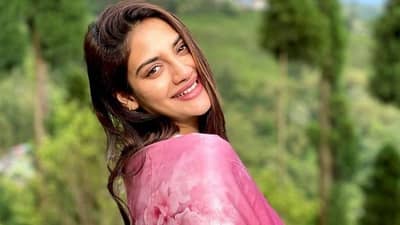 Nusrat Jahan : तृणमूलची खासदार-अभिनेत्री नुसरत जहाँच्या आयुष्यात नव्या पाहुण्याचं आगमन, पुत्ररत्नाचा लाभ