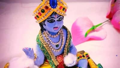 Shri Krishna Janmashtami 2021 : श्रीकृष्ण जन्माष्टमीच्या दिवशी ही 10 कामं नक्की करा, श्रीकृष्णाची कृपा लाभेल