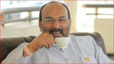 आर.आर. पाटलांचा कडवा विरोधक, वसंतदादांच्या बालेकिल्ल्यात कमळ फुलवणारा नेता; कोण आहेत संजयकाका पाटील?