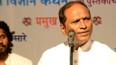 मराठवाडा पेटलेला असतानाही समाजप्रबोधन; चळवळ्या गायक विष्णू शिंदे!